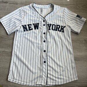 True Rock Women's New York Pinstripe Baseball Jersey sz_S